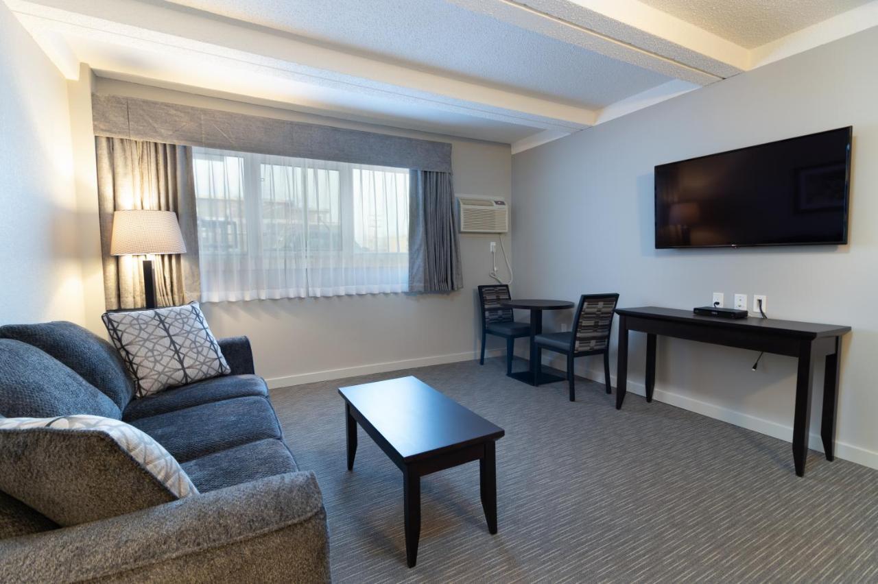Bcm Inns Fort Mcmurray - Downtown Bagian luar foto