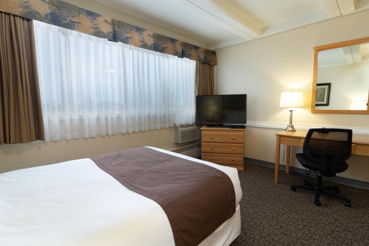 Bcm Inns Fort Mcmurray - Downtown Bagian luar foto