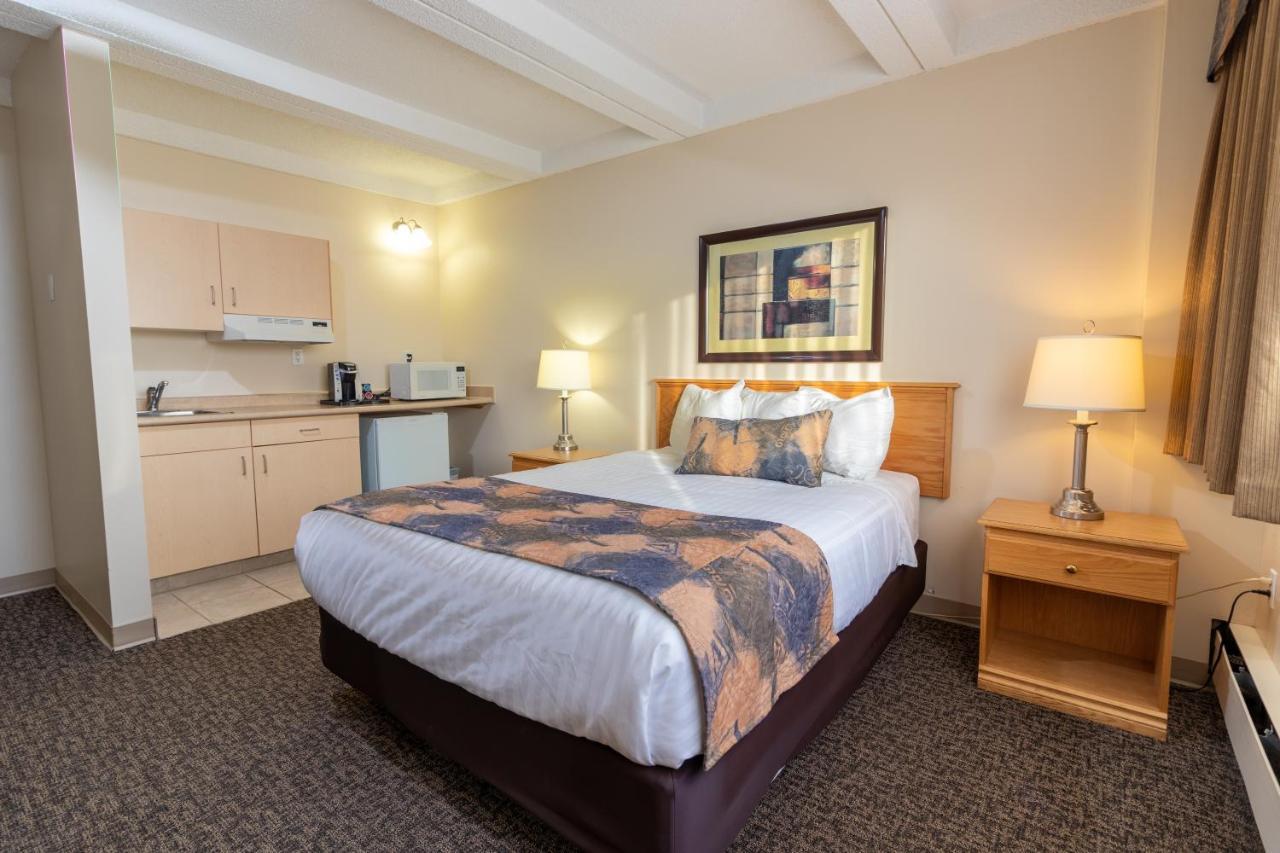 Bcm Inns Fort Mcmurray - Downtown Bagian luar foto