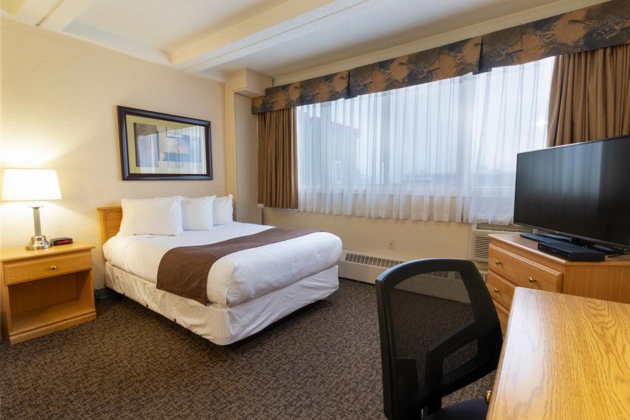 Bcm Inns Fort Mcmurray - Downtown Bagian luar foto