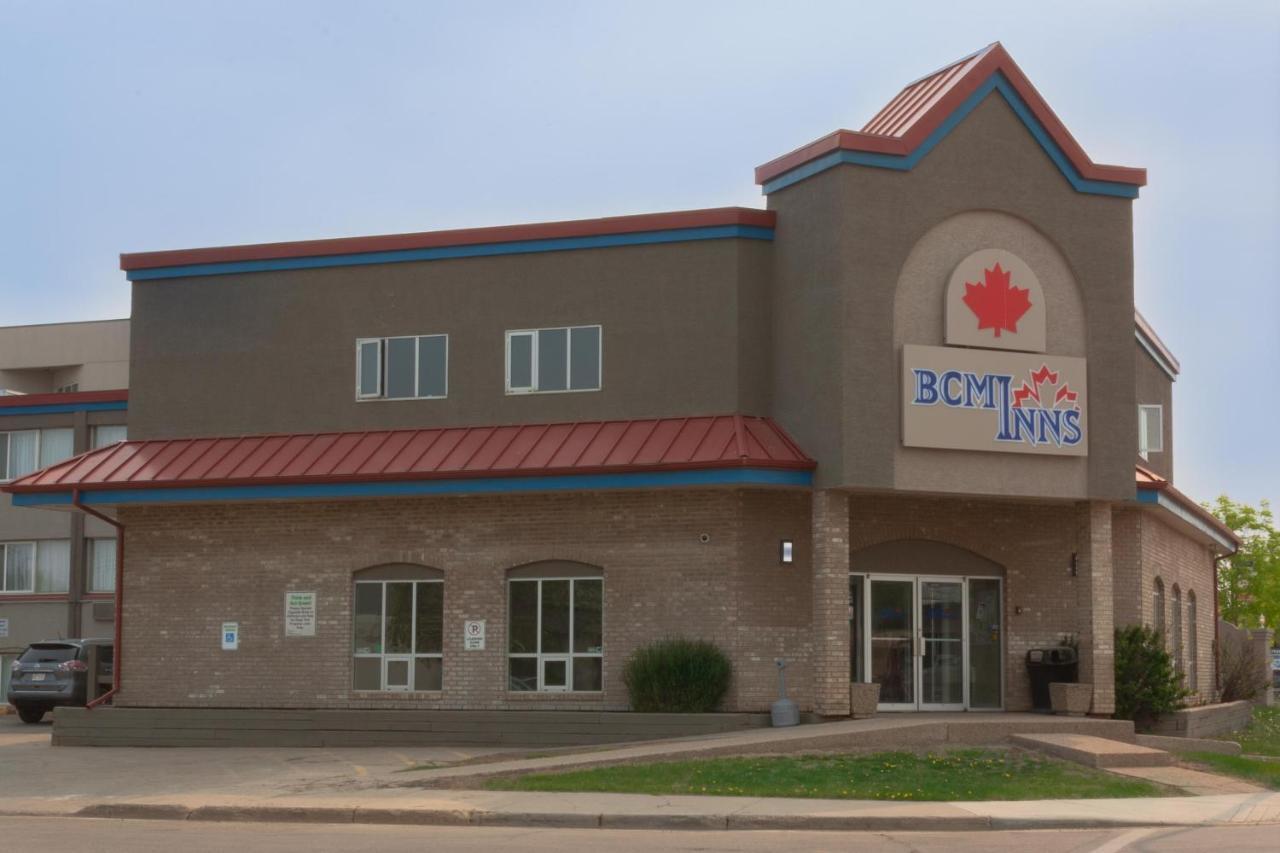 Bcm Inns Fort Mcmurray - Downtown Bagian luar foto